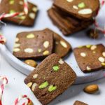 Sprøde brunkager med pistacie