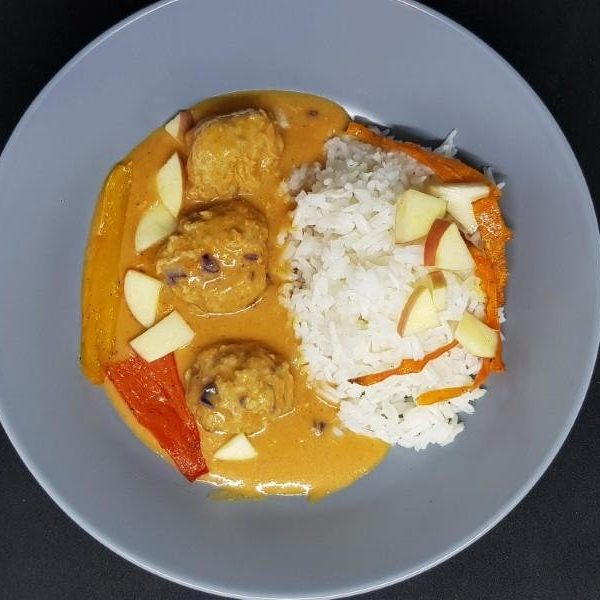Meatballs in Paprika