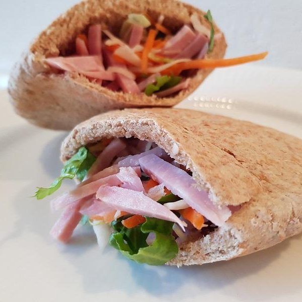 Pita bread with filling
