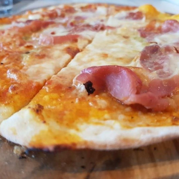 Crispy and Thin Pizzas