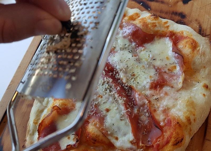 Pizza with Serrano Ham and Truffle