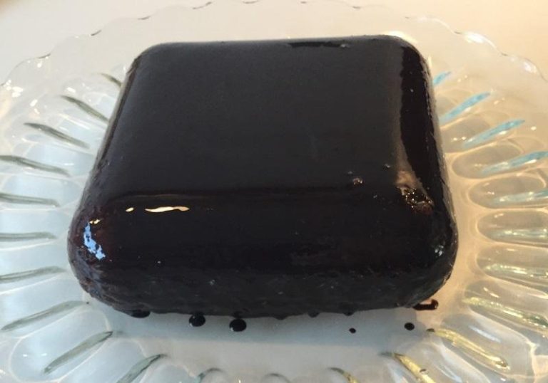 Popping candy cake - GastroFun.net