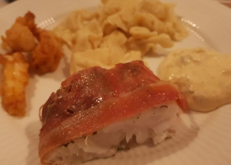 Scampi fritti with tartar sauce made from langoustine mayonnaise