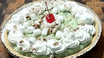 Watergate_Pie,_Good_Old_Fashioned_Country_Cooking_-_YouTube_-_0-9-53