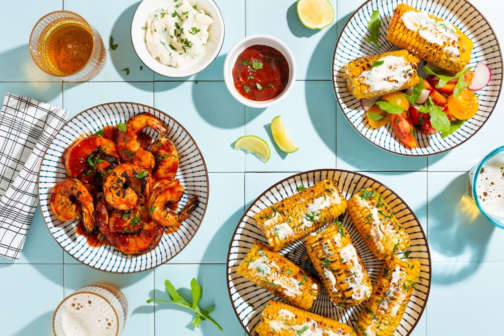 Grilled,Corn,And,Tiger,Prawns,With,Hot,Sauce,And,Herbs.