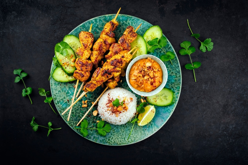 Sate,Ayam-,Grilled,Chicken,Satay,Sate,Skewers,With,Peanut,Dipping