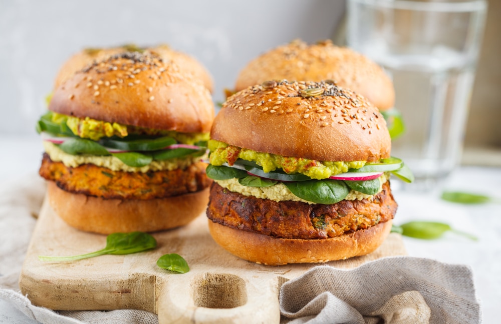 Healthy,Baked,Sweet,Potato,Burger,With,Whole,Grain,Bun,,Guacamole,