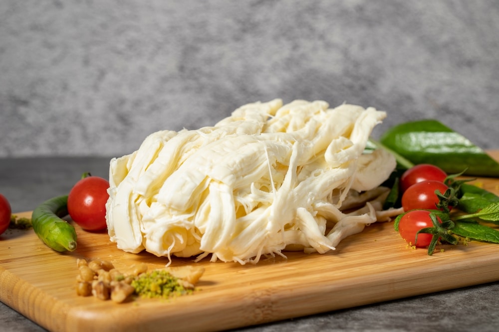 String,Cheese,Or,Cecil,Cheese,On,A,Wood,Serving,Board.