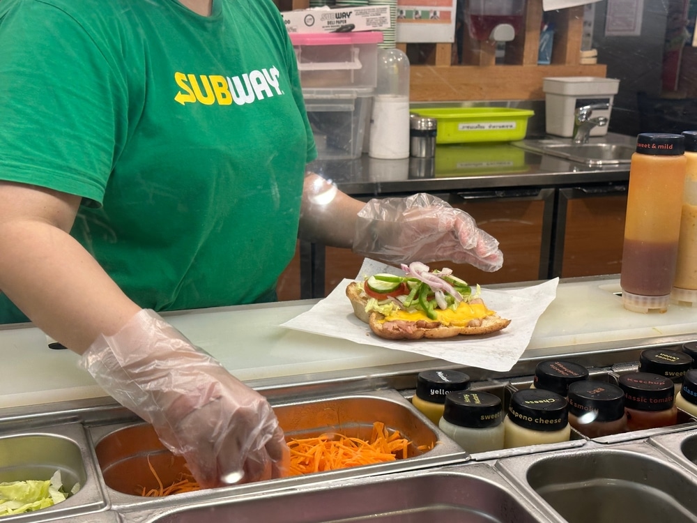 Subway,Sandwich,Staff,Was,Cooking