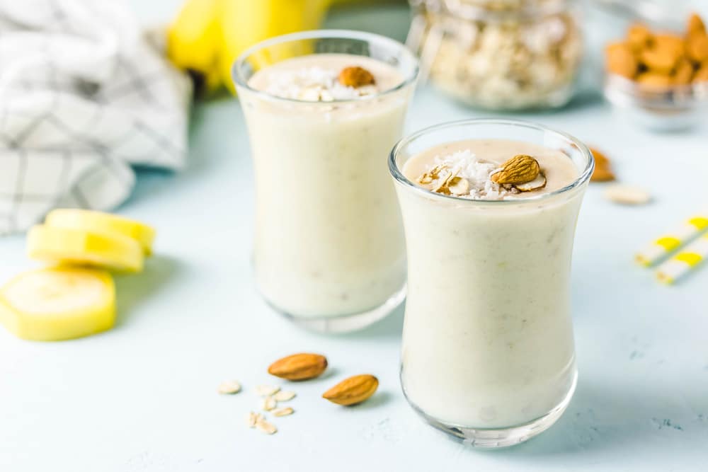 Vanilla,Cinnamon,Almond,Smoothie,With,Coconut,Flakes.,Selective,Focus,,Space