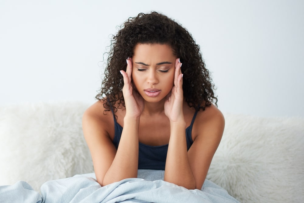 Woman,,Waking,Up,And,Headache,In,Bedroom,With,Stress,,Fear