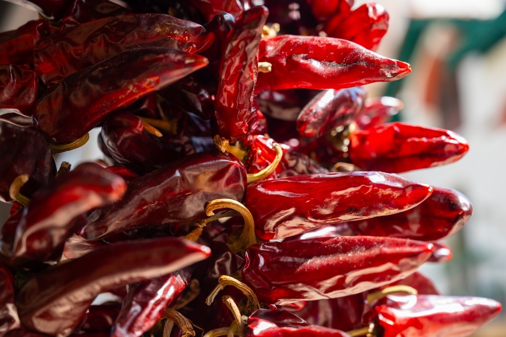 Piment,D'espelette,,Dried,Red,Hot,Chili,Peppers,From,Espelette,Village