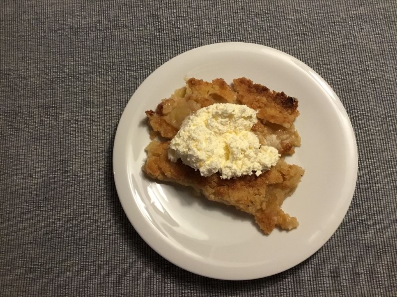 Apple pie with crumble