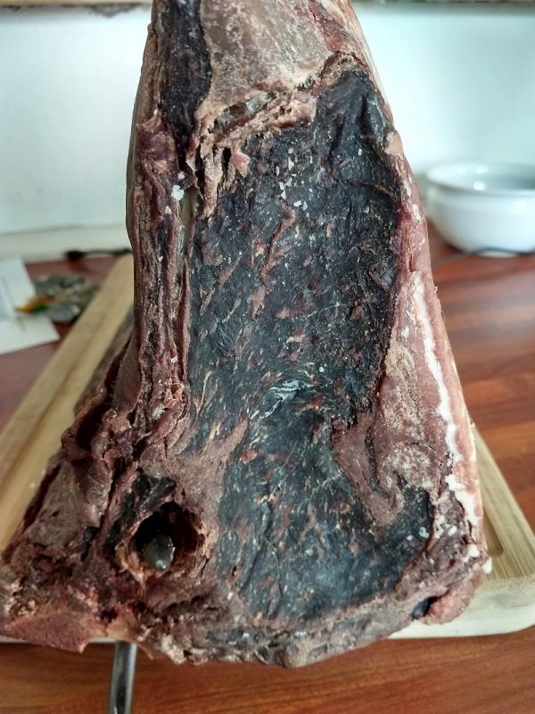 60 days dry-aging of Wagyu shortloin