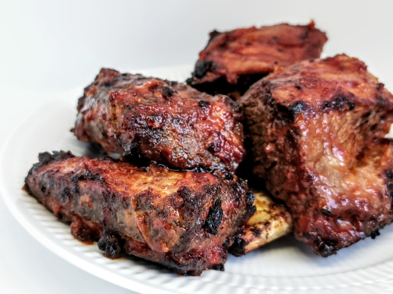 Barbecue short ribs