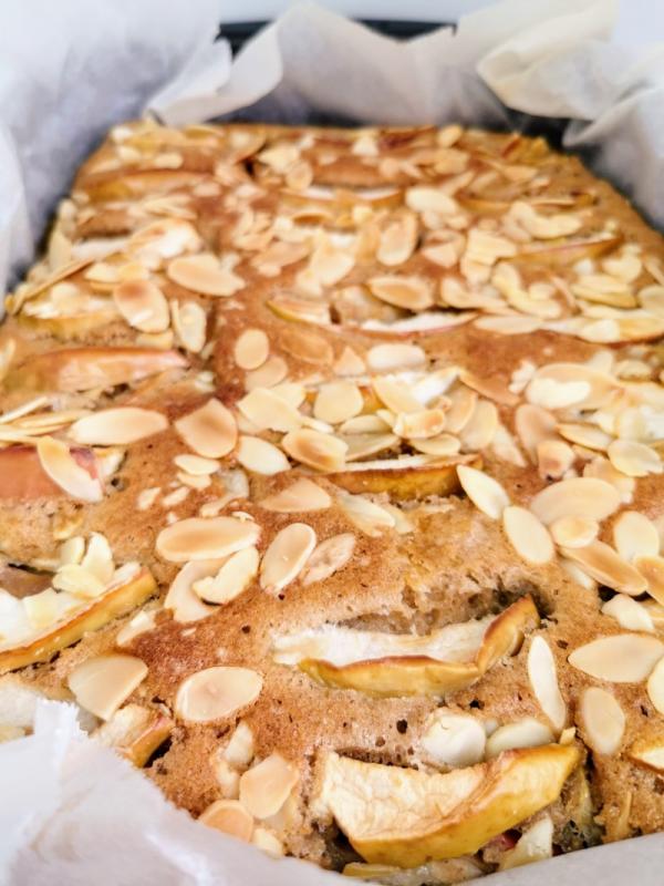 Sheet Pan Cake with Apples
