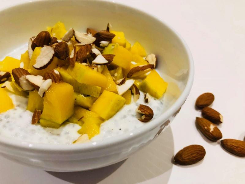 Chia pudding with mango and almonds
