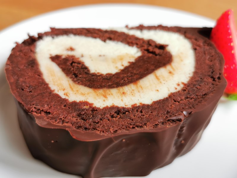 Chocolate roulade with buttercream