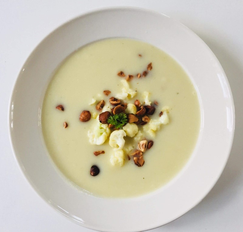 Cremet blomkålssuppe