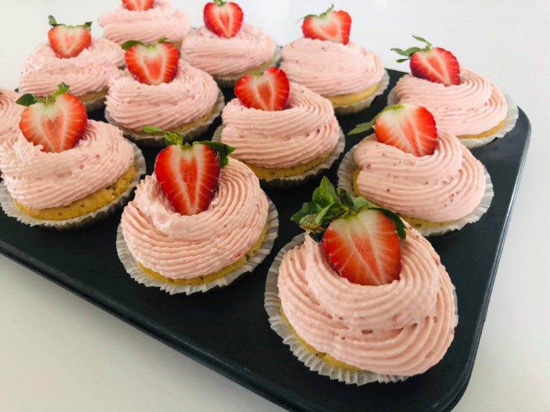 Cupcakes with frosting