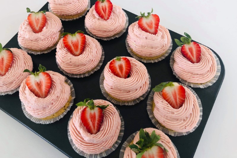 Cupcakes with frosting