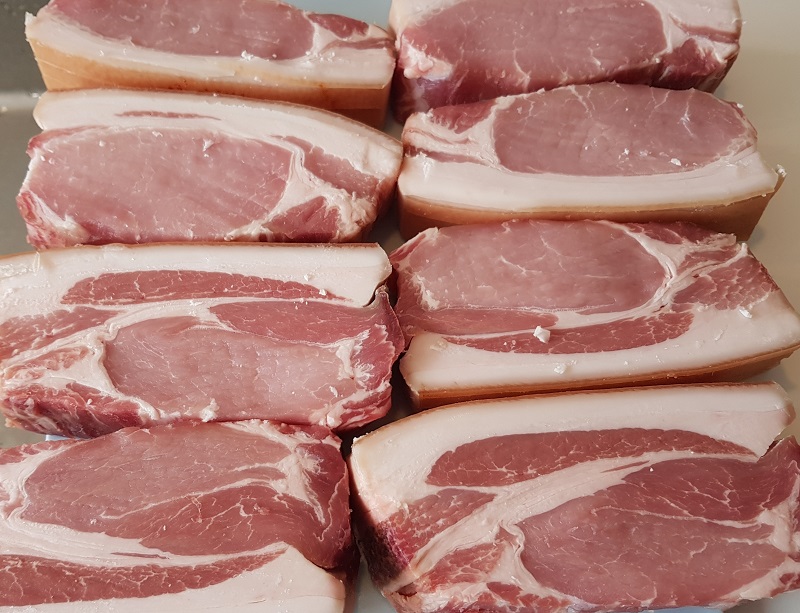 Dry-aged pork chops