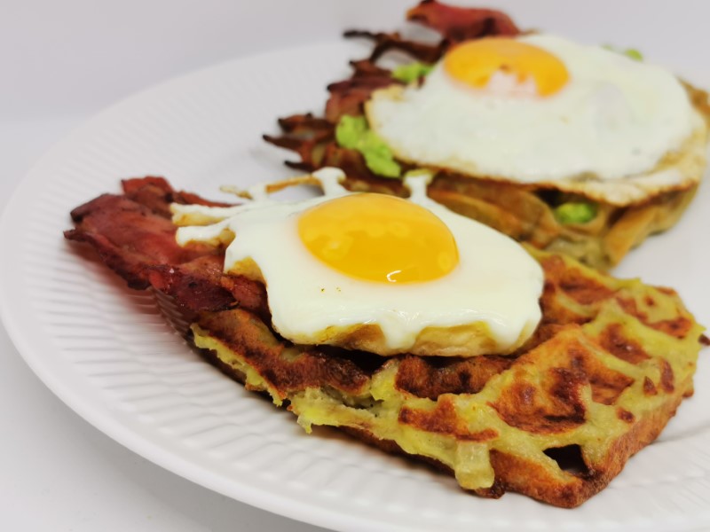 English breakfast waffles