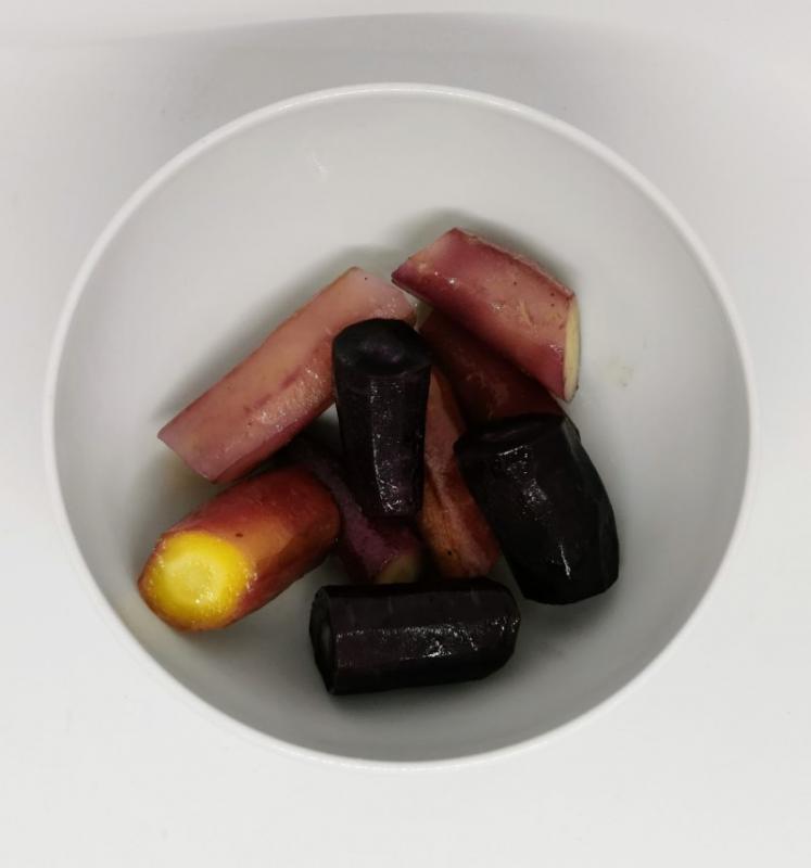 Colored carrots sous vide