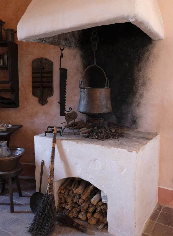 Old-fashioned oven