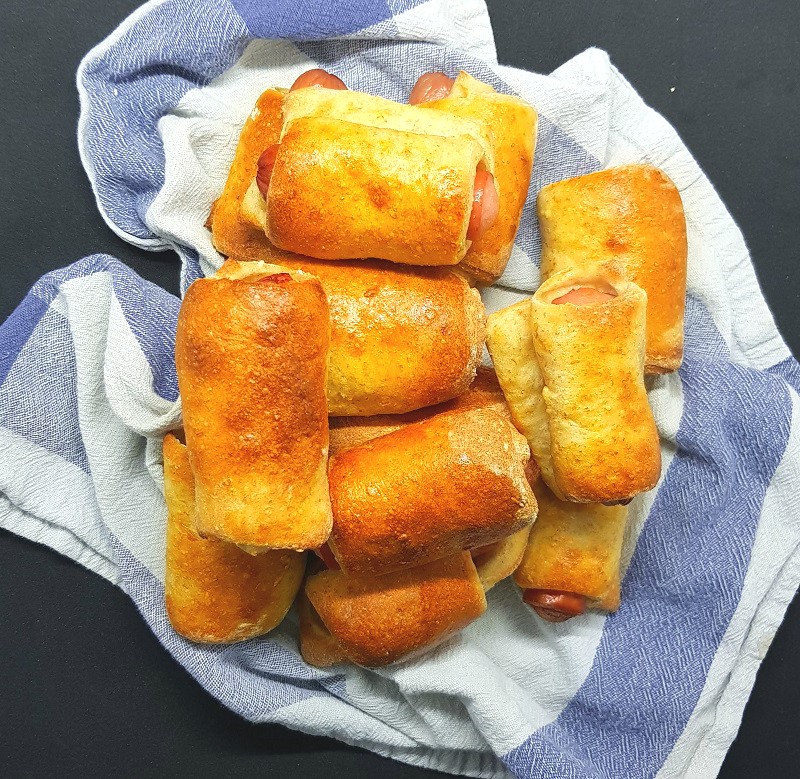 Whole Wheat Sausage Rolls