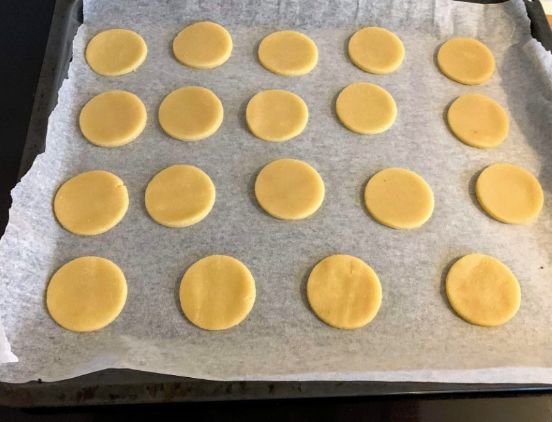 Homemade cream puffs with ruby chocolate