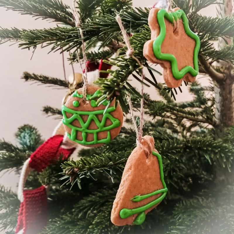 Gingerbread cookies for the Christmas tree