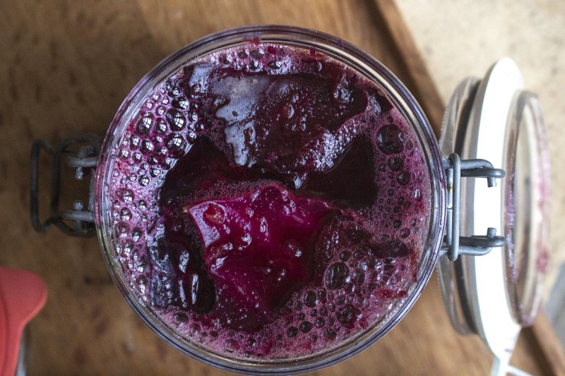 Christmas sauerkraut with red cabbage