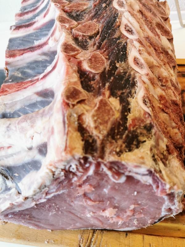 Dry-aged veal filet sous vide