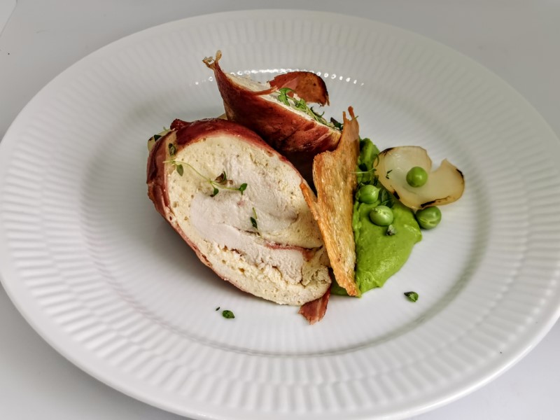 Chicken roll with soufflé stuffing