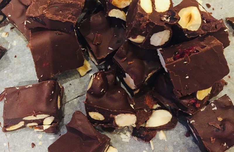 Nut Brittle with Cranberries