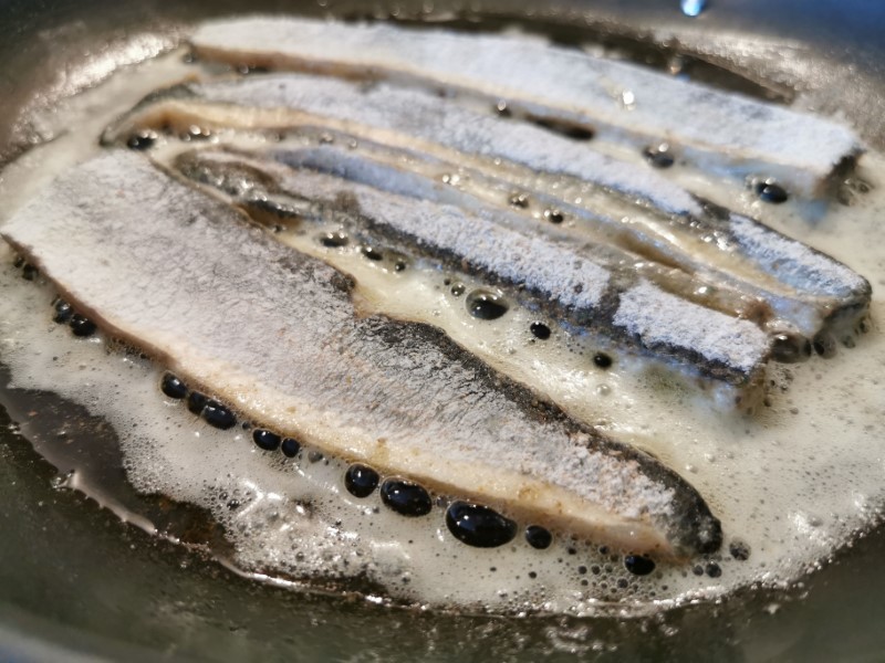Pan-fried Garfish