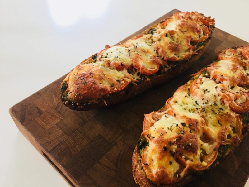 Pesto flutes