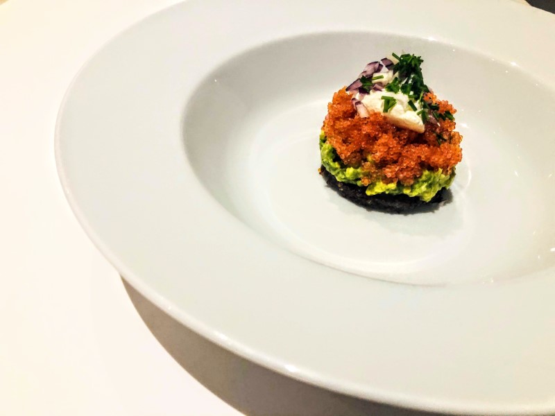 Toasted rye bread with lumpfish roe and avocado