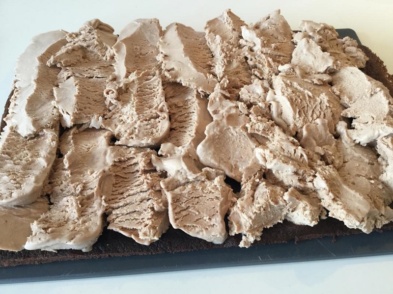 Sandwich ice cream