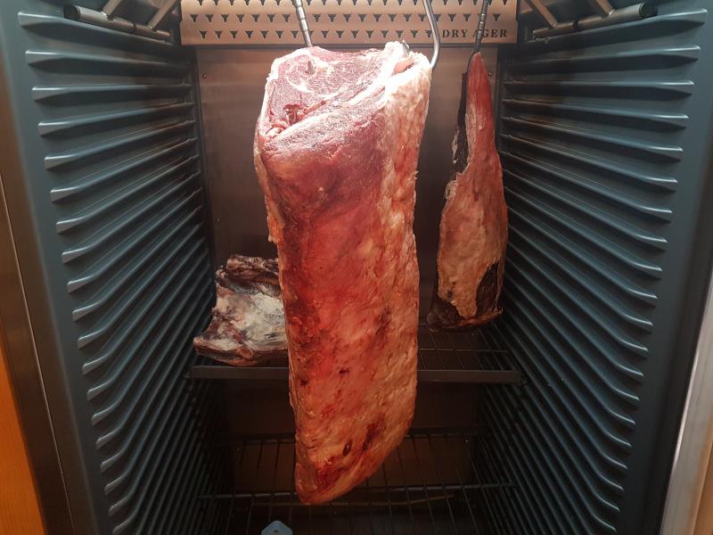 Sashi beef rib roast