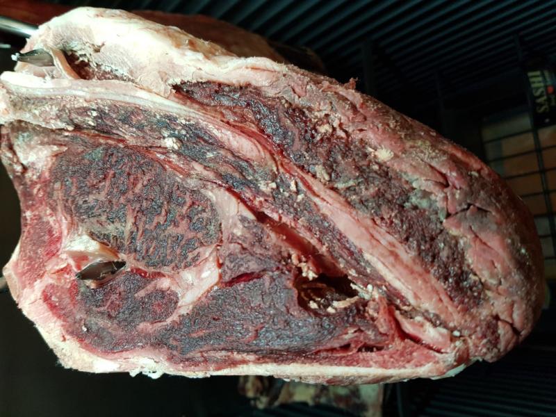 Sashi beef rib roast
