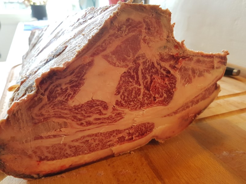 Sashi beef rib roast