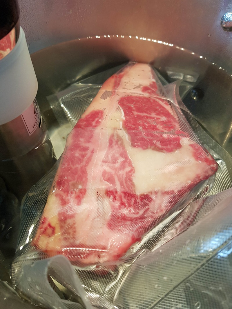 Sashi ribeye steak