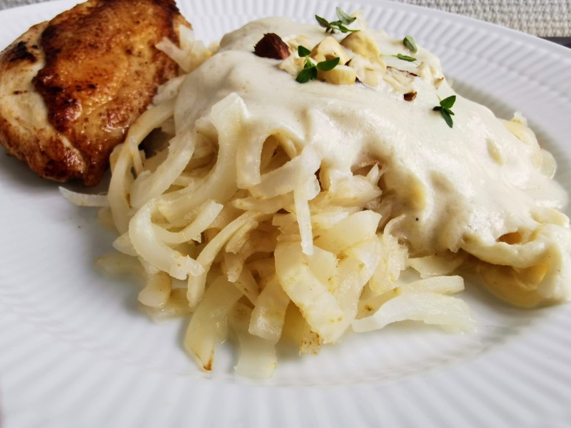 Celery pasta with chicken and celery sauce