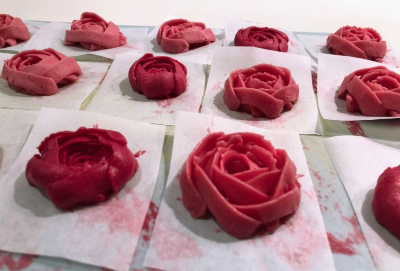Buttercream roses