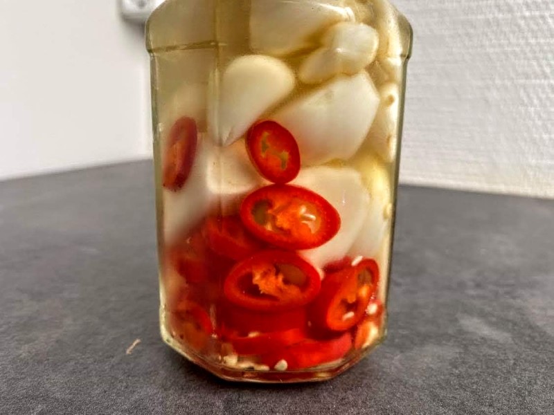 Pickled garlic