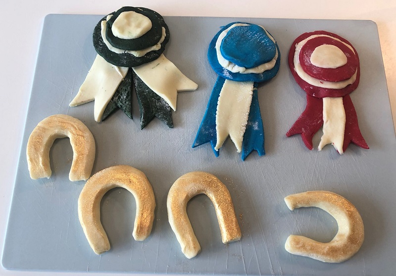 Talk cake for the horse girl