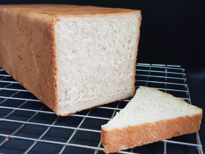 Toast bread