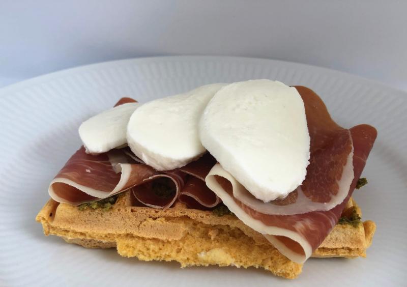 Waffles with lentil flour
